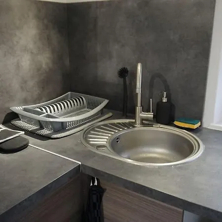 Cosy Proche Gare Apartment *